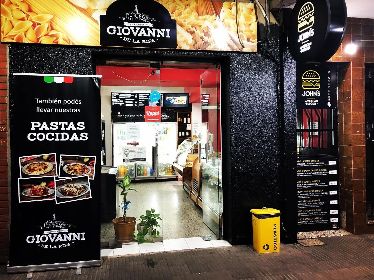 Primer local de John's Burgers en Rosario